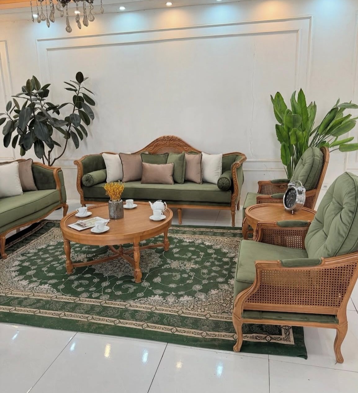 مبل نئوکلاسیک مینیمال و راحتی