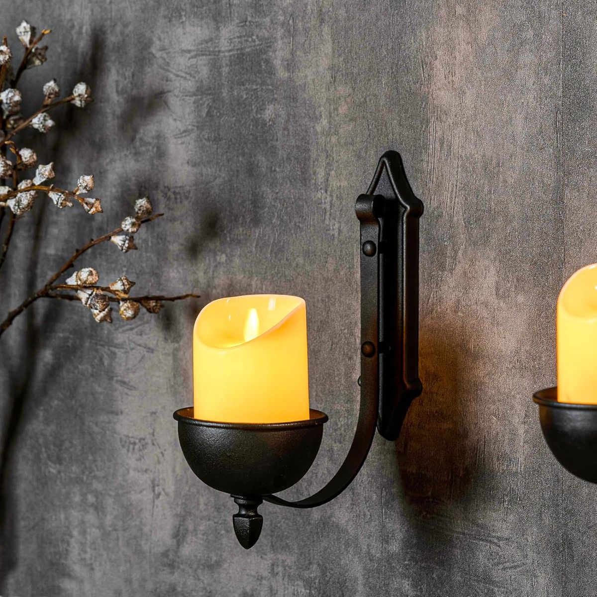 استند دیواری شمع