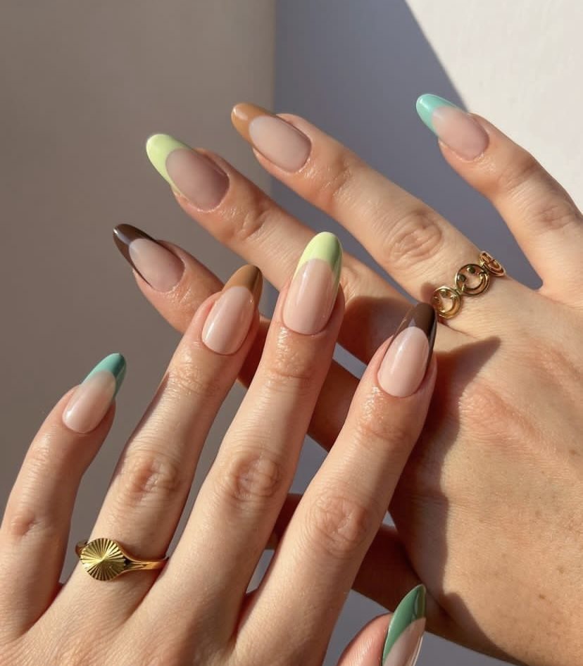 ناخ فرنچ رنگی