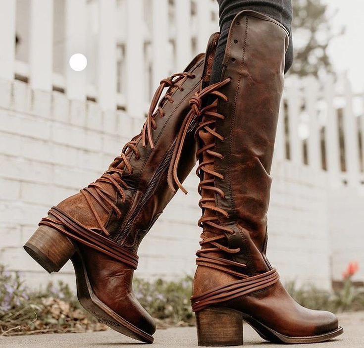 بوت پشت بند دار