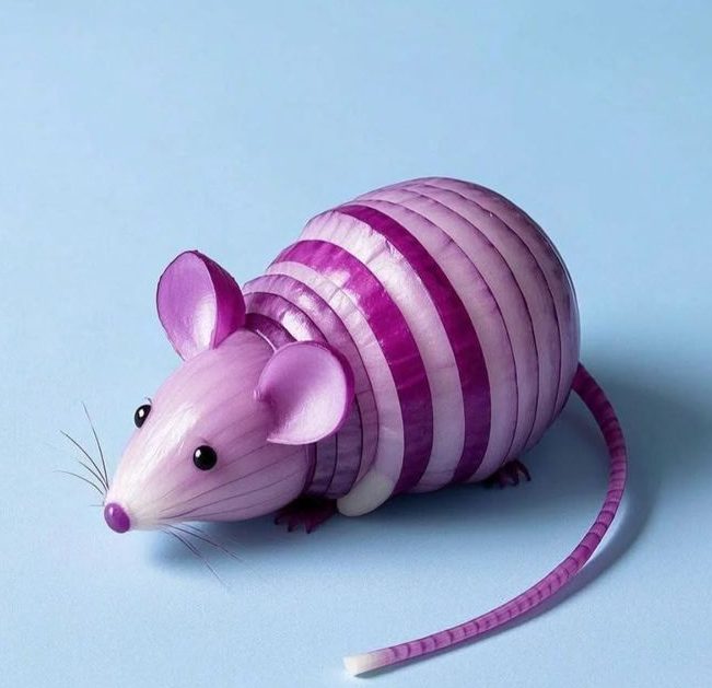 تزیین پیاز کنار غذا