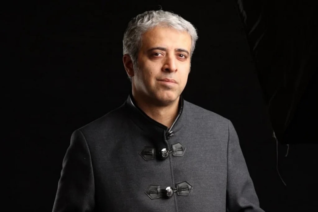 ایوب آقاخانی