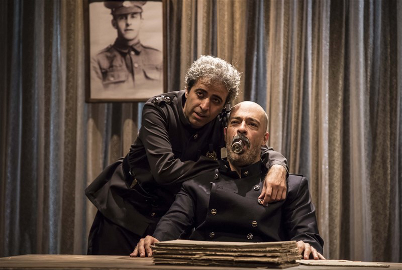 ایوب آقاخانی در تئاتر⁩