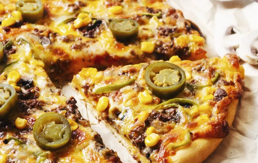 طرز تهیه خمیر پیتزا شش نفره 