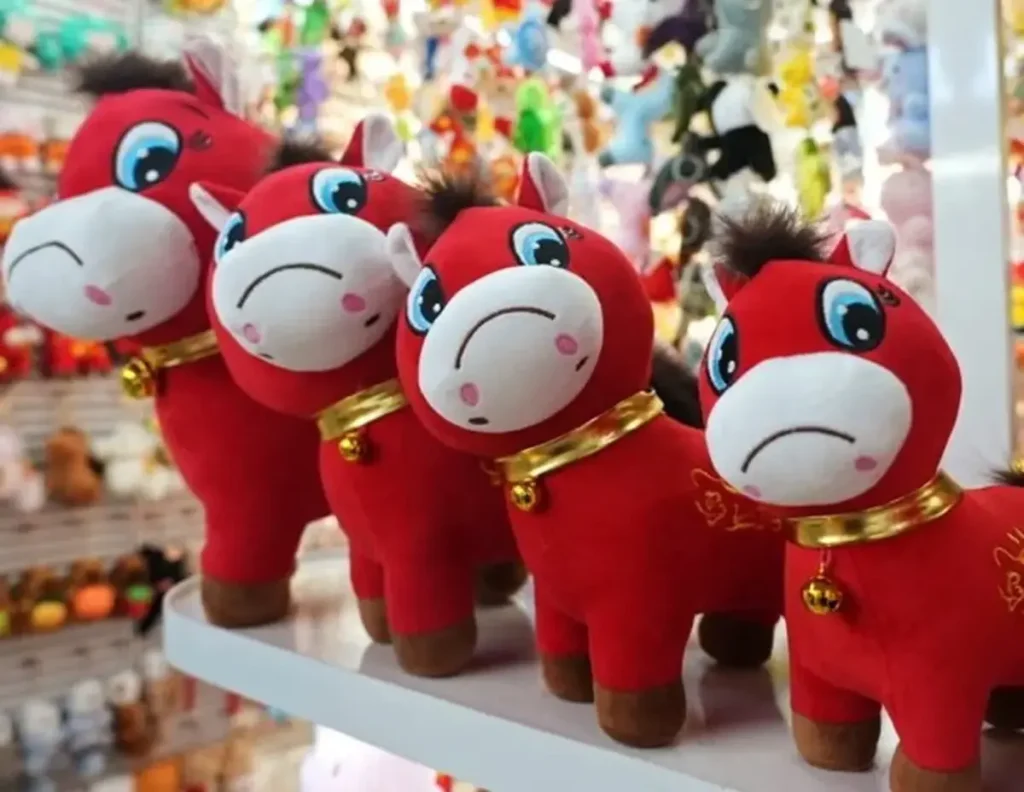 تصویر عروسک اسب گریان