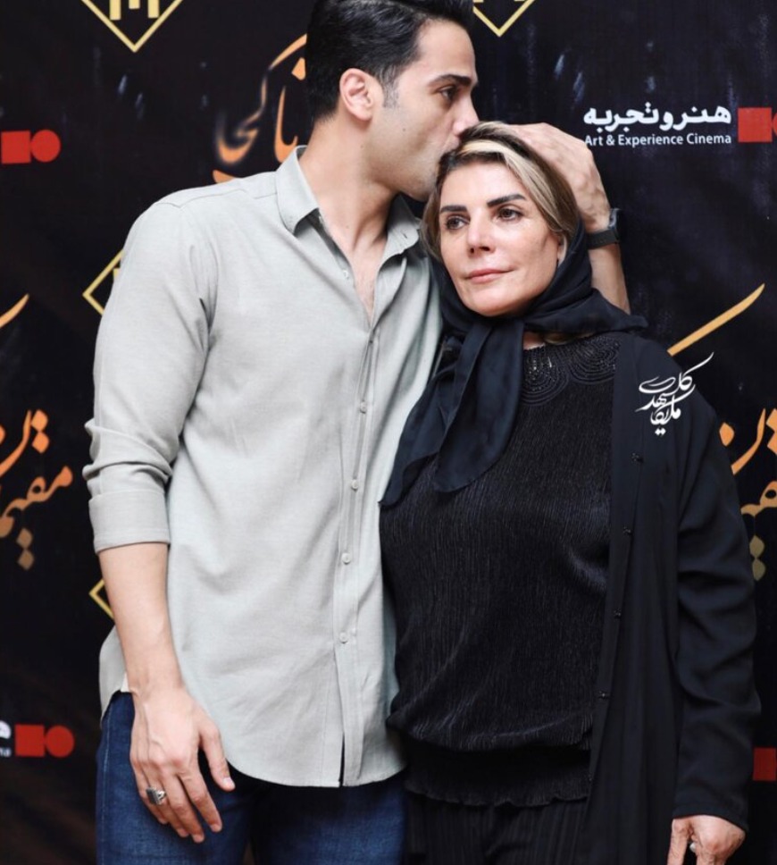 مادر آرمان درویش