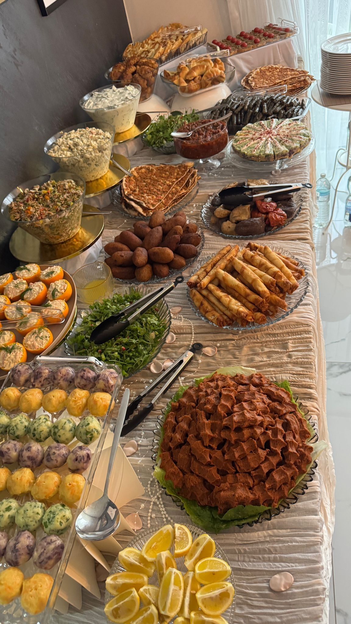 چیدمان میز شام برای تولد