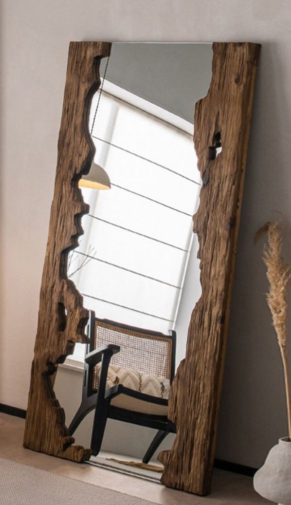 آینه تزئینی با تنه چوب درخت