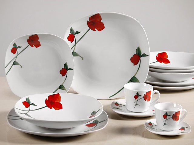 ظروف گل قرمز