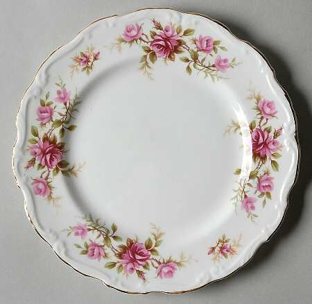 ظروف گل قرمز