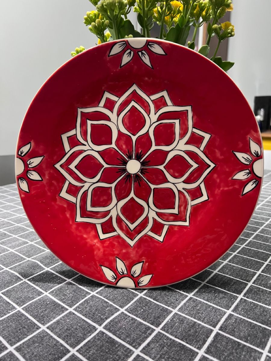 ظروف گل قرمز