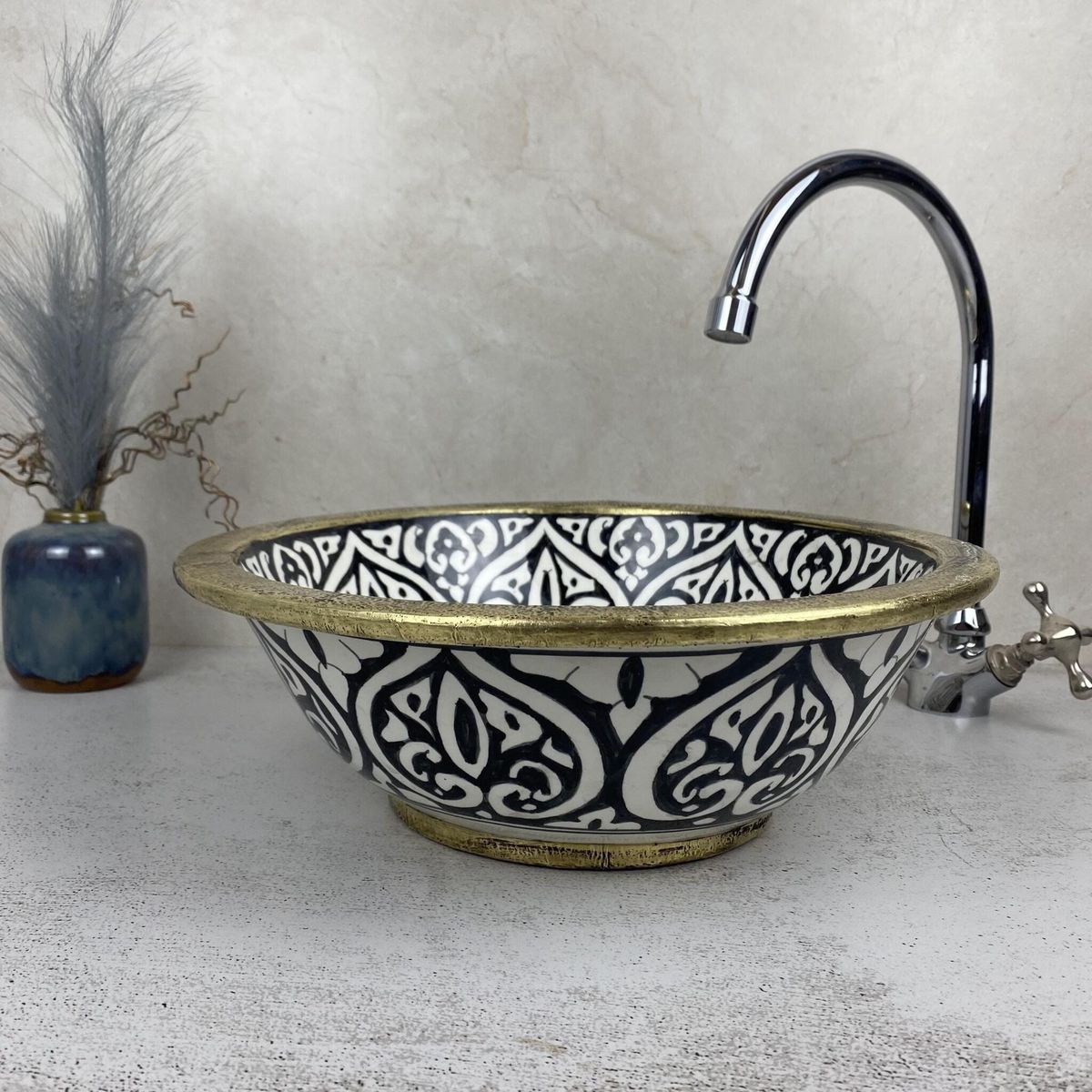 روشویی سرامیکی طرحدار