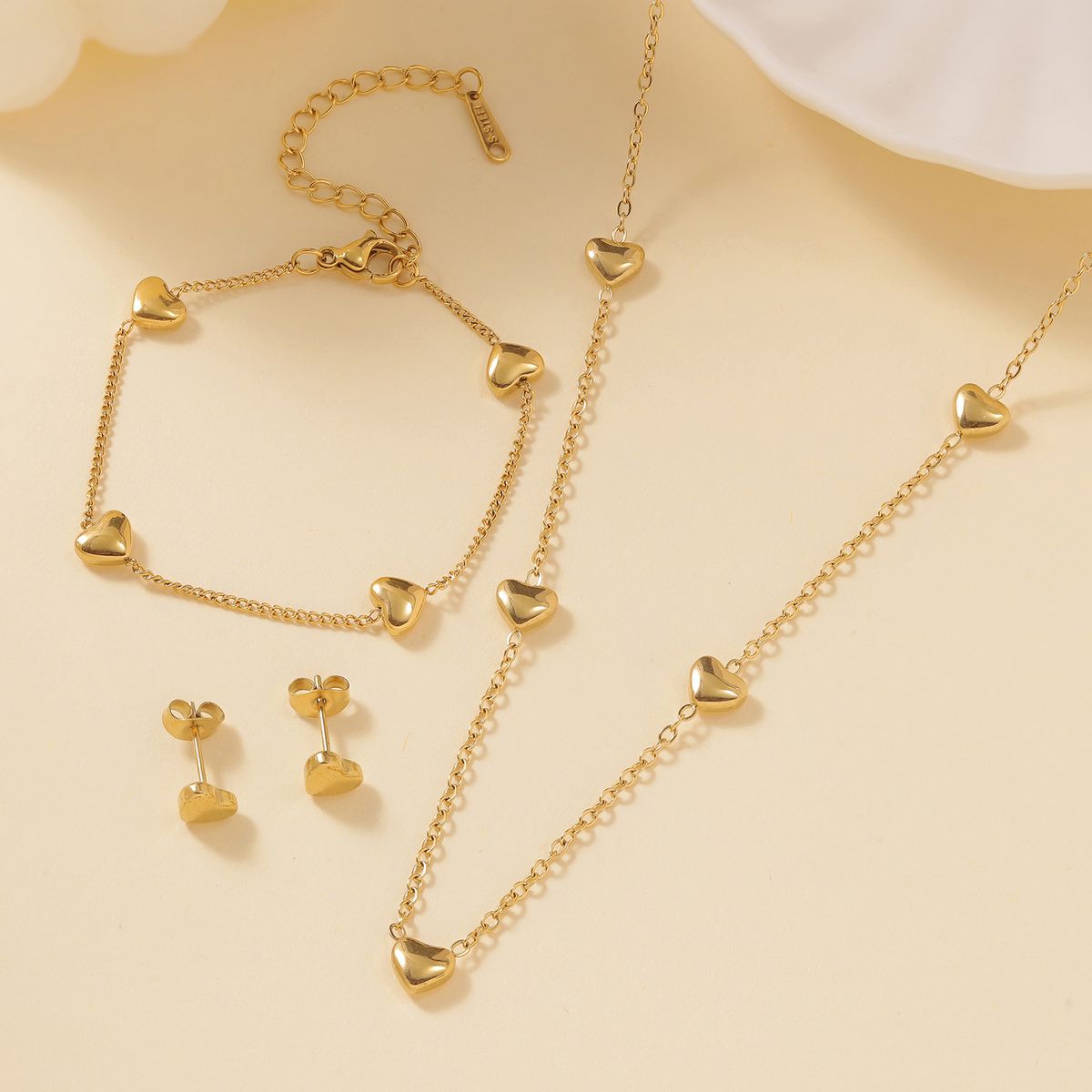 ست اکسسوری شیک تینیجری