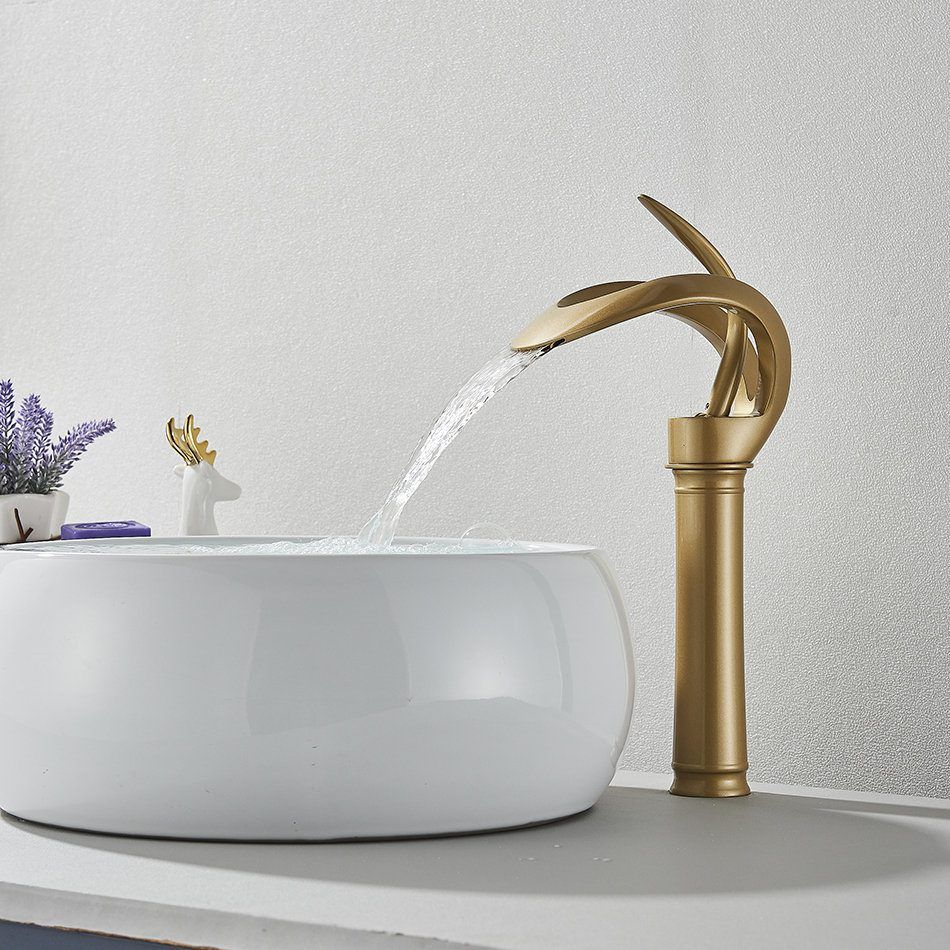 شیر طلایی روشویی