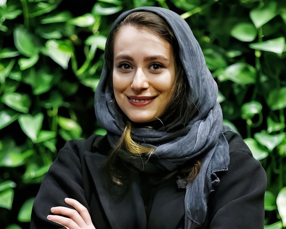 گلنوش قهرمانی بیوگرافی⁩