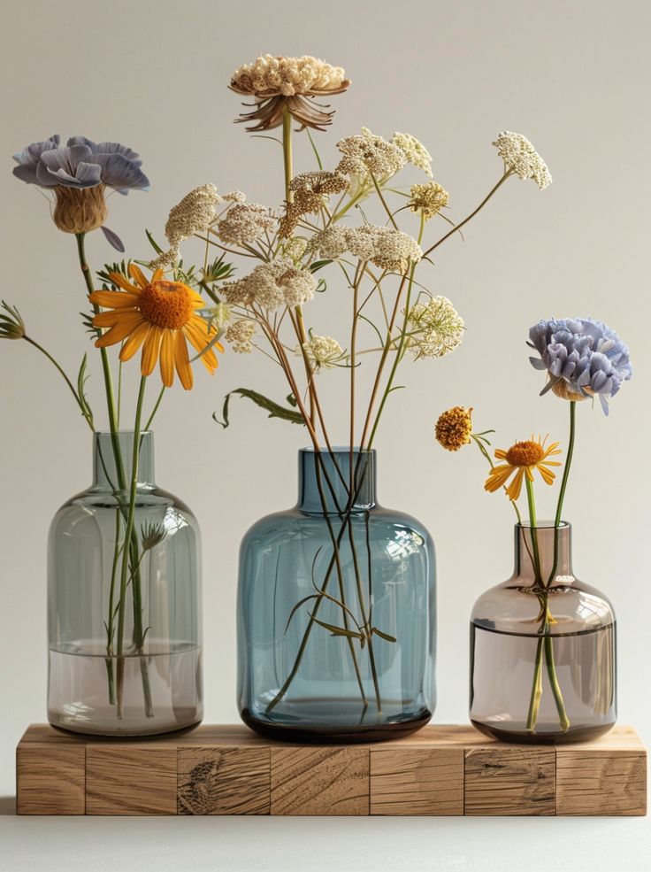 گلدان شیشه‌ای مینیمال