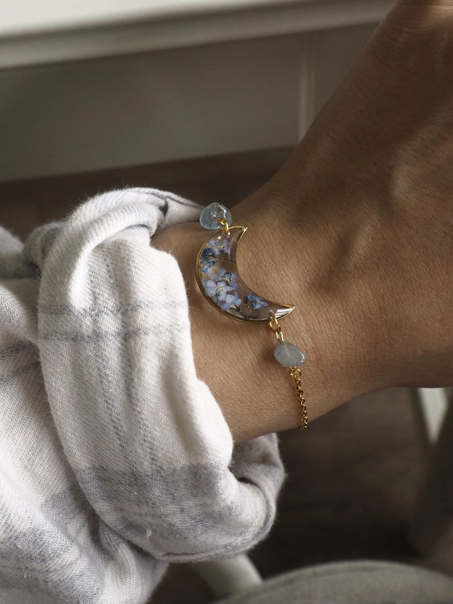 دستبند رزینی گل خشک