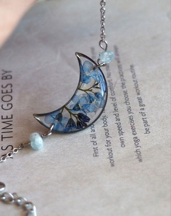 دستبند رزینی گل خشک