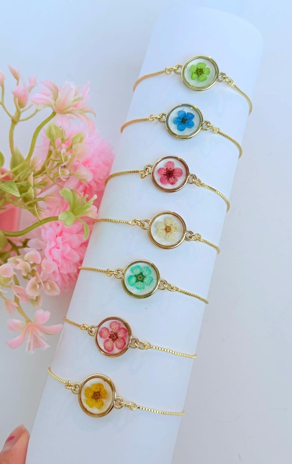 دستبند رزینی گل خشک