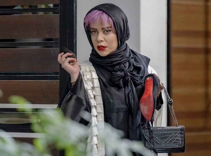 الهام اخوان در آفتاب پرست