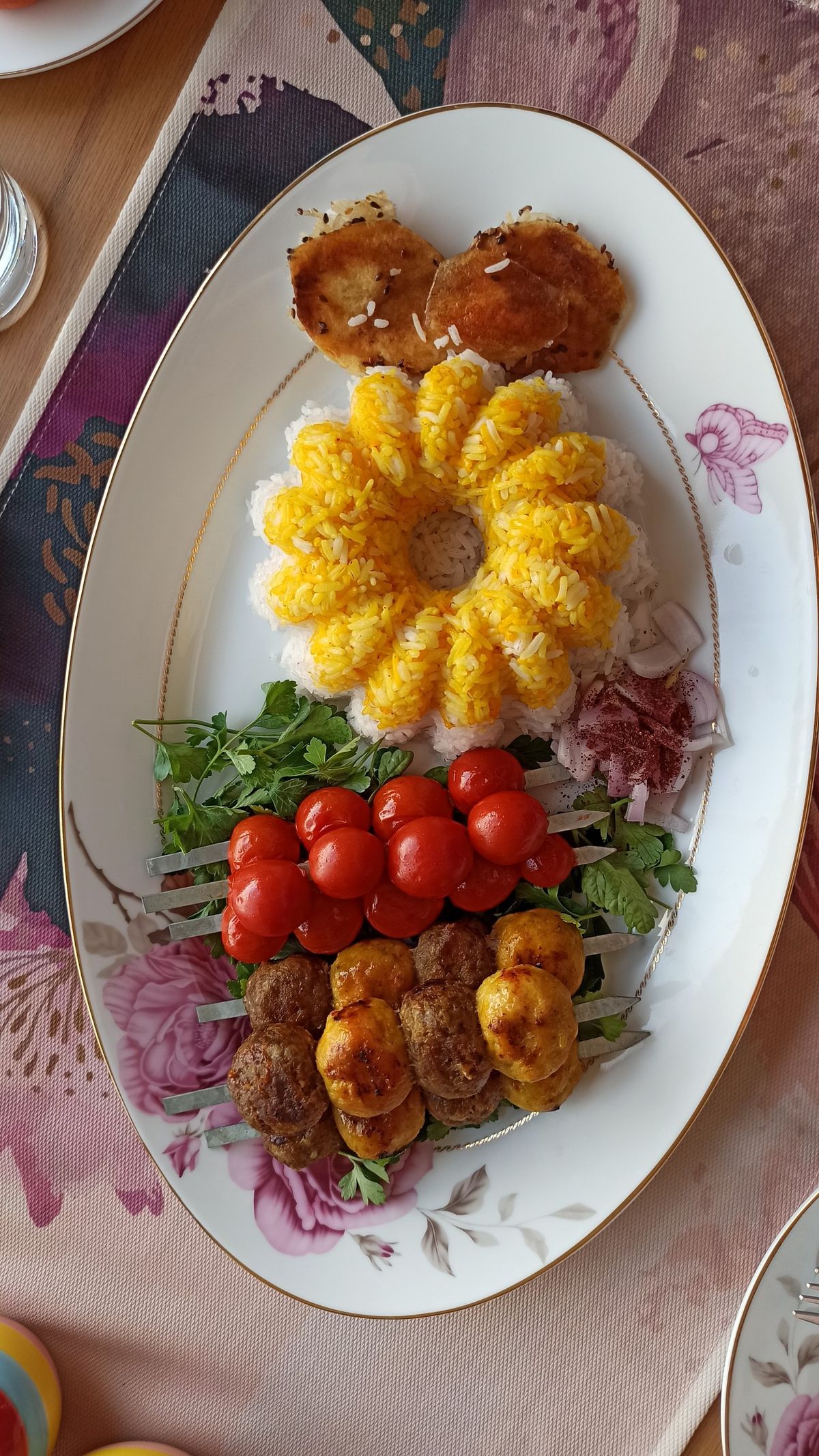 تزیین میز غذا ایرانی