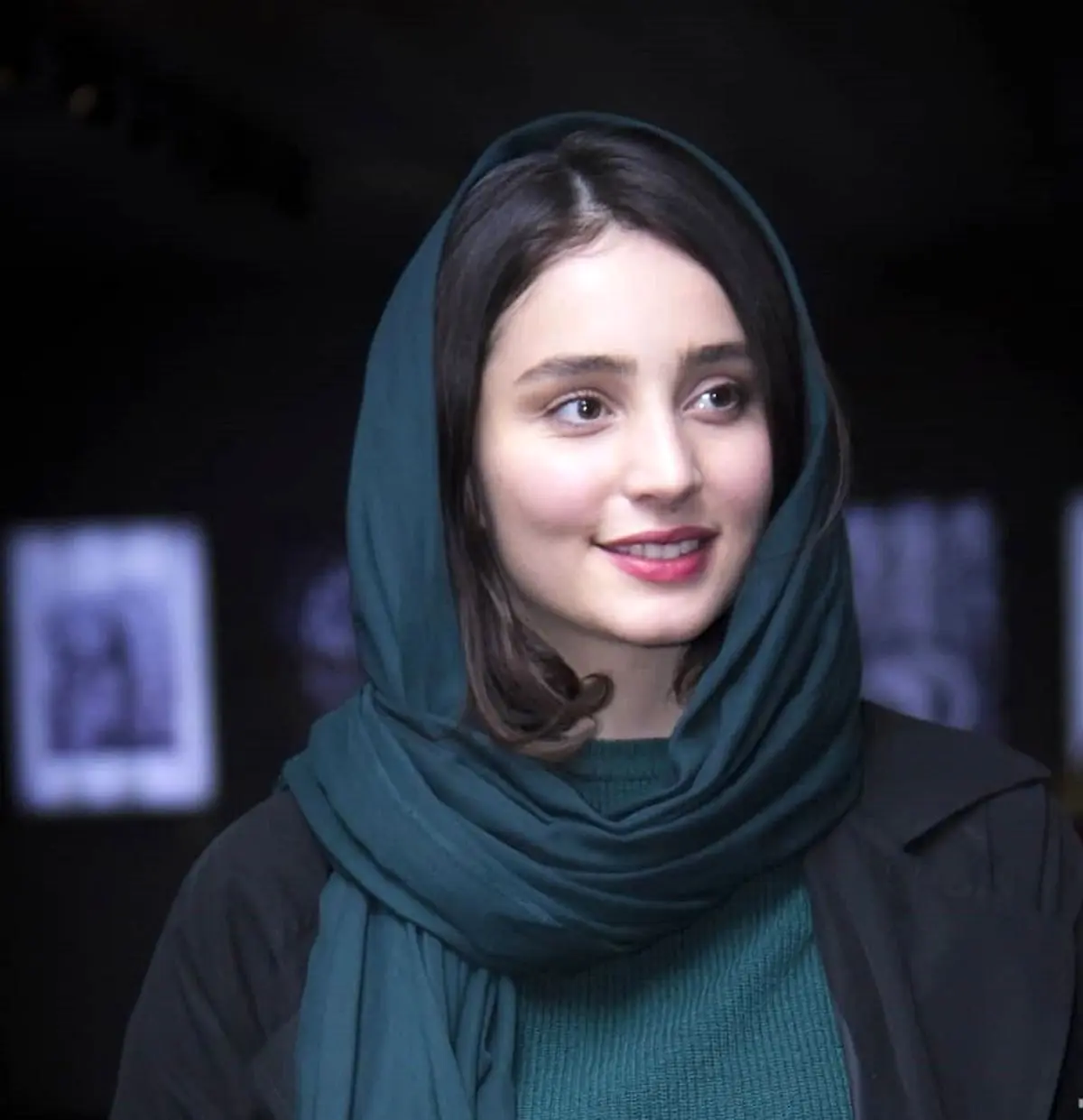 سها نیاستی