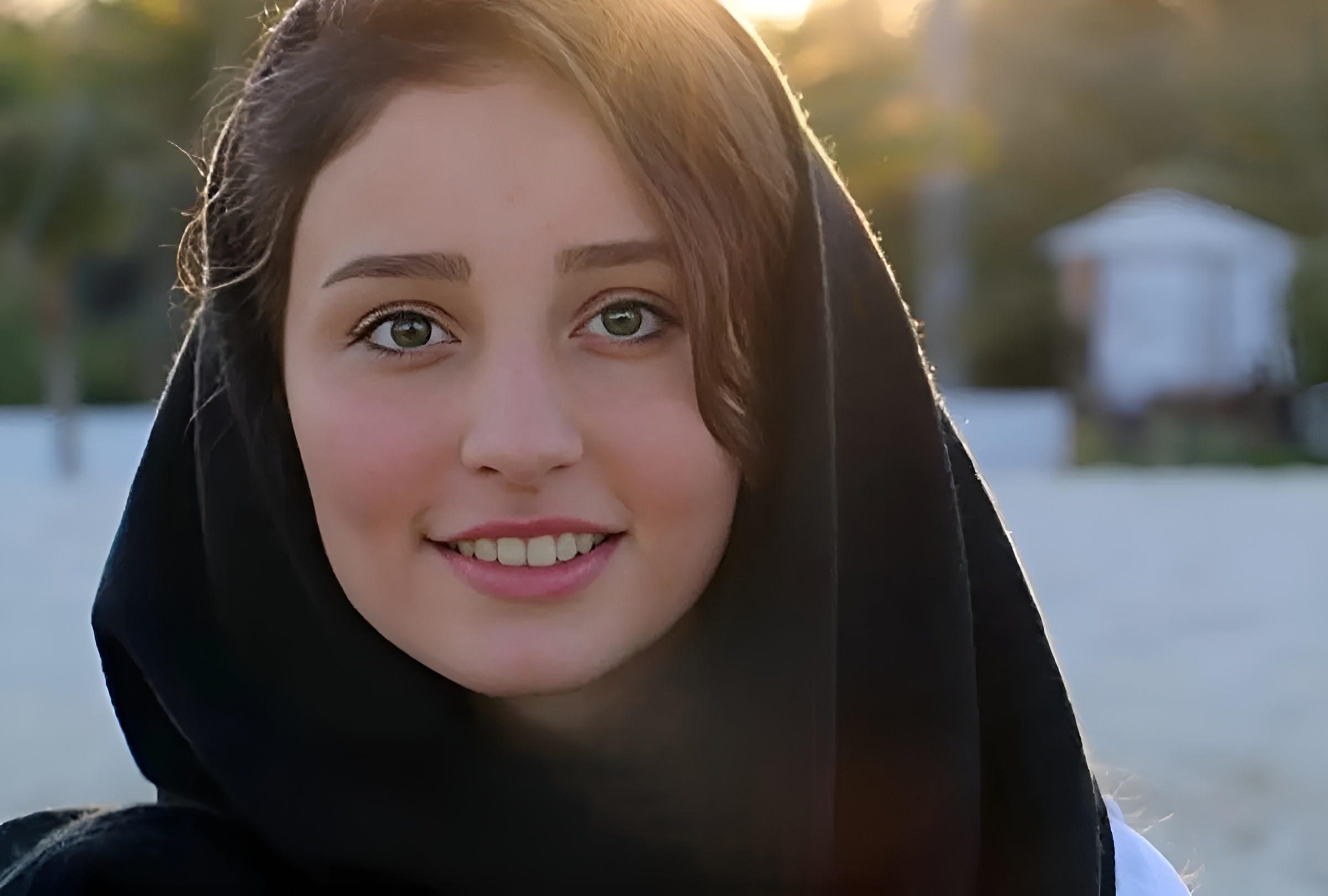 سها نیاستی