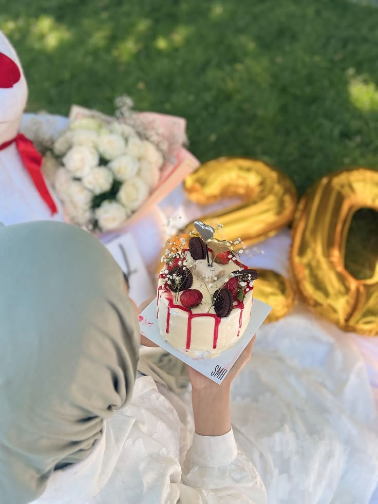 ژست عکس تولد بدون چهره