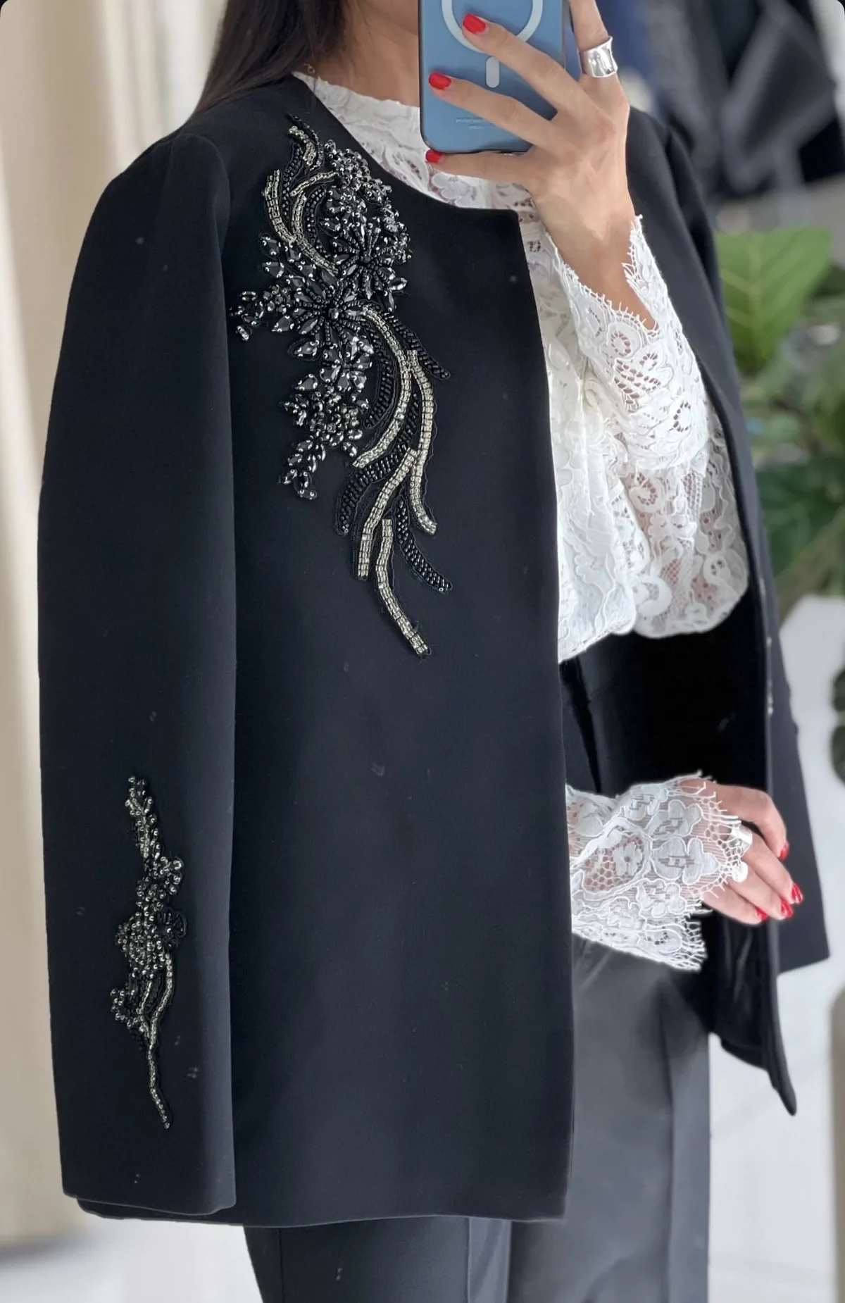 جواهر دوزی روی کت مجلسی