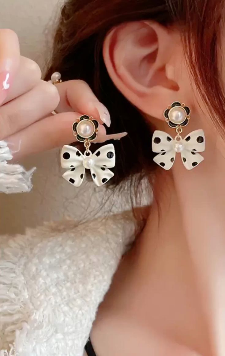 گوشواره پاپیون فانتزی