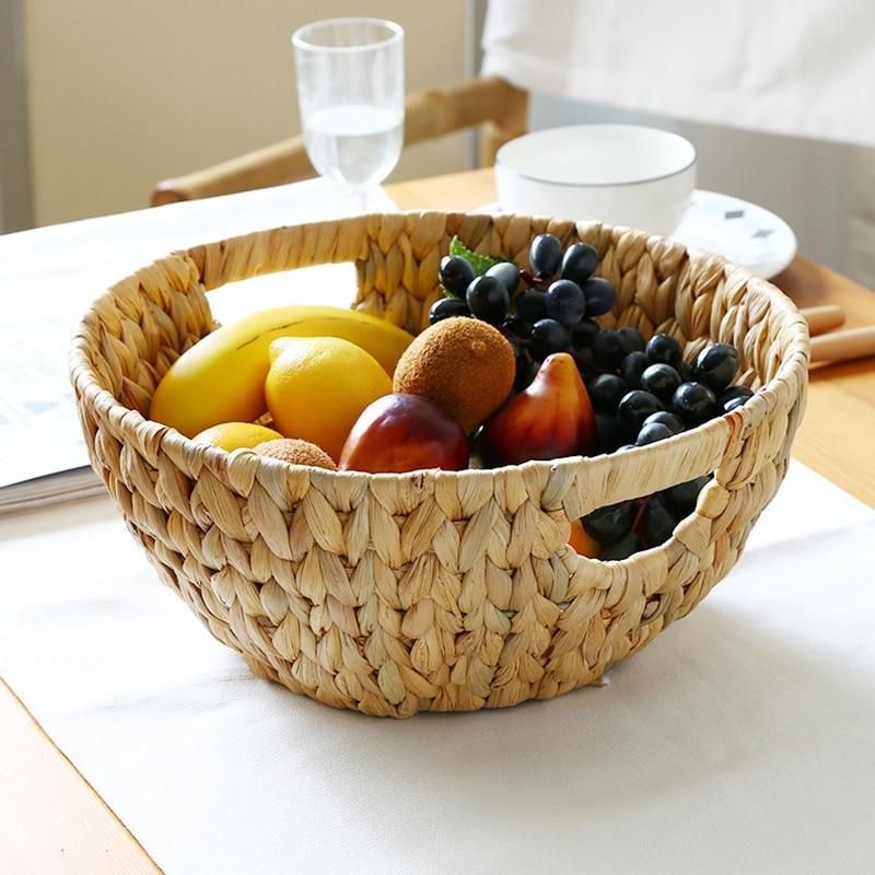 سبد حصیری نان و میوه