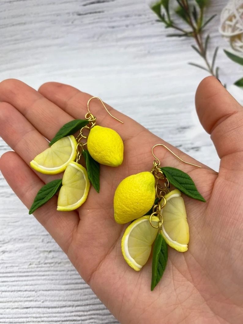 گوشواره میوه ای