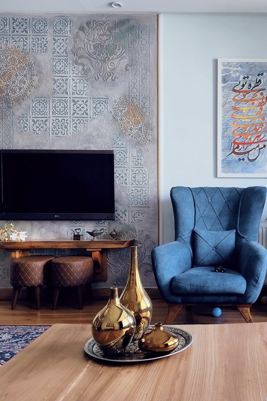 کاغذ دیواری پشت تلوزیون