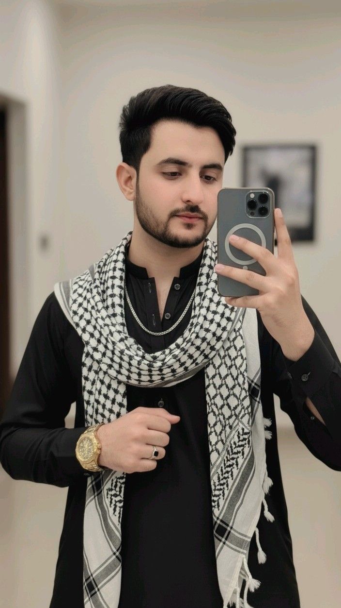 عکس پروفایل پسرانه با چفیه