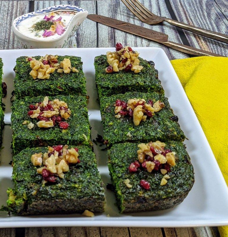 تزئین کوکو سبزی مجلسی