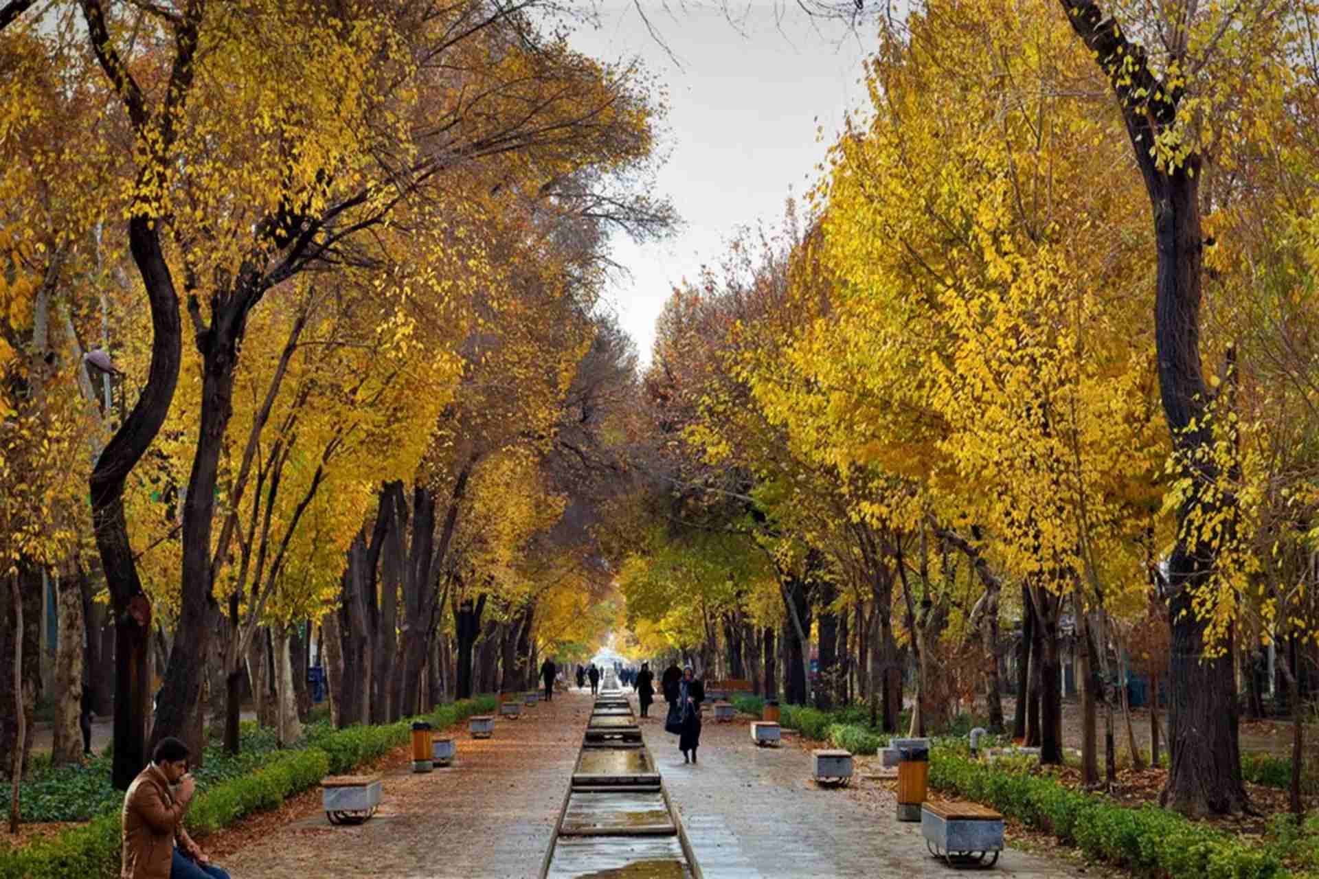 پاییز در اصفهان زیبا یکی از بهترین شهرها برای سفر