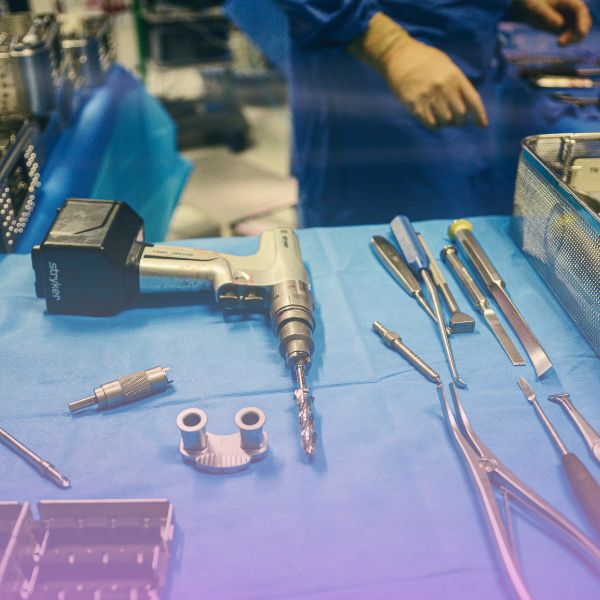 لیزر بهتر است یا جراحی؟