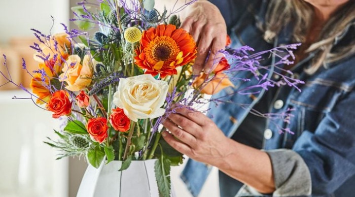 دسته گل در گلدان