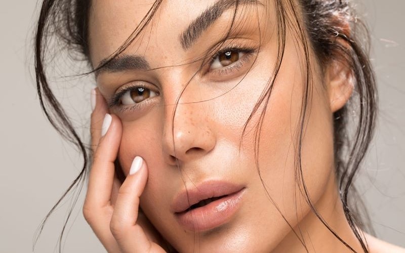 پوست درخشان