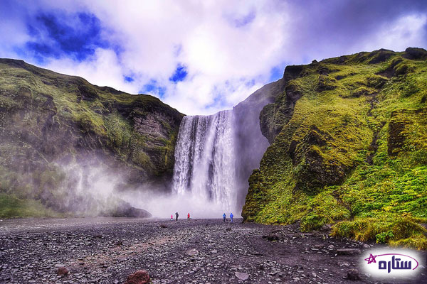 آبشار بسیار زیبا در جزایر ایسلند