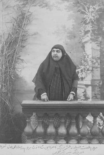 عصمت الدوله دختر ناصرالدین شاه، اولین زن نوازنده پیانو در ایران