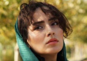 بیوگرافی بهارک صالح نیا