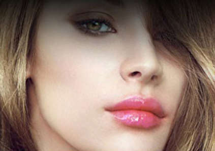 آنچه که باید درباره عمل پروتز لب بدانید