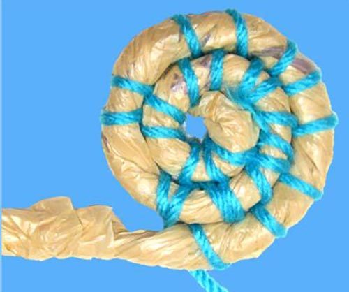 عکس آموزش سبد بافی با پلاستیک و طناب