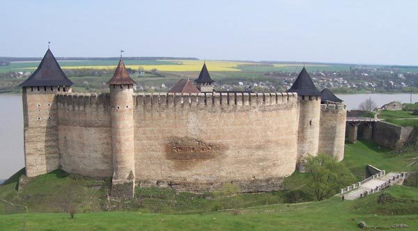 تاریخ خونین قلعه خوتین