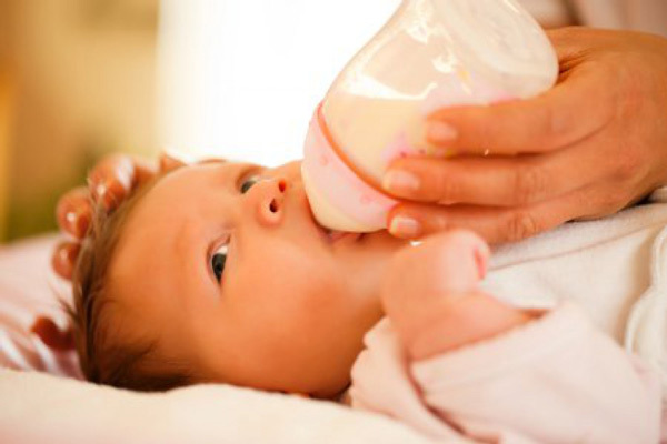 بهترین زمان برای قطع شیردهی نوزاد، چه زمانی است؟