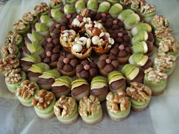 عکس تزئین شیرینی عید نوروز