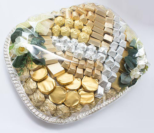 عکس تزیین شکلات‌های آماده برای عید نوروز