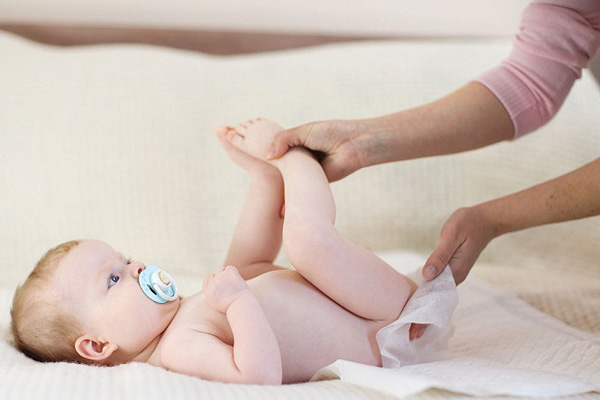 زیاد کار کردن شکم نوزاد؛ تا چه حدی طبیعی است؟