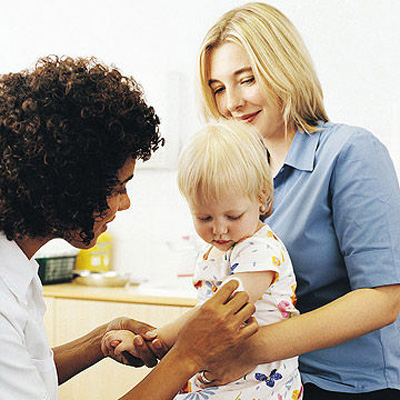 7 نکته ضروری برای آماده کردن نوزاد برای واکسن
